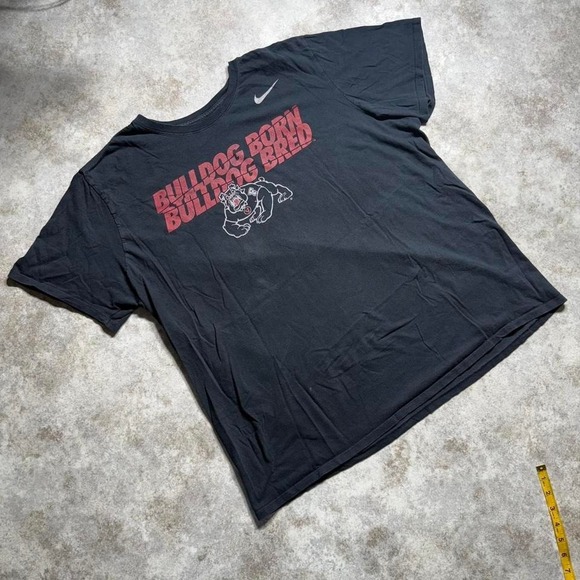 Nike "Bulldog Born Bulldog Bred" Tee (XL) – Black College Graphic Shirt - Picture 1 of 5